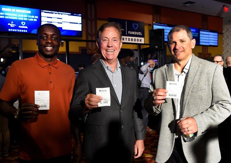 Mohegan Gaming & Entertainment and FanDuel Group Launch Sports Betting in Connecticut